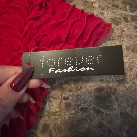 NWT Forever Fashion Blouse Size M Red Ruffle Scoop Neck Party Cocktail Xmas - Picture 6 of 7